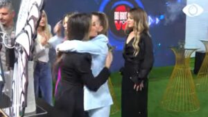 Kiara sqarohet me Kristin dhe me Oltën