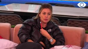 Këtu ka grupe/ Qetsori bisedon me Oltën: Jemi 2 grupe! 