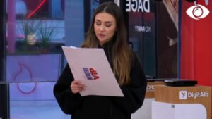 Zarf/ Grupi fitues do të ketë 100% të buxhetit, ndërsa grupi humbës 0%!