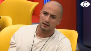 Kristi- Luizit: Nëse rri, do e shohësh të dielën!