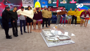 Prova “Nën një bluzë të vetme”/Banorët ndahen në çifte