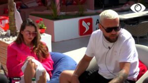 “Pse zgjedh rrugën e gabuar”/Luizi për Kiarën dhe Efin: Keni dalë shumë shëmtuar