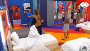 Ronaldo hedh miell në shtratin e Bledit dhe Nitës/ Momenti kur ata shohin miellin