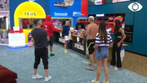 Bledi do të ikë/ Banorët dalin nga burgu me 'mision' 