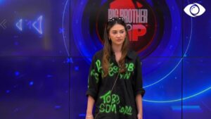 Loja Jenga/ Kiarës i shembet pallati, banorët japin dënimin