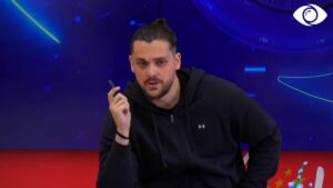 Fitoi lojën e sekreteve, Gertit i ofrohet një darkë me tre banorë