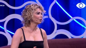 Balina Bodinaku:”Ja si e pashë Olta Gixharin mbrëmë!”         