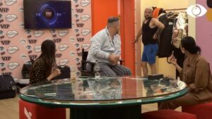 Ballafaqimi Efi-Kiara-Ronaldo/ Luizi ndërhyn: Po i bëni nder banorëve! 