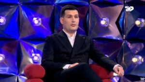 Arbër Hajdari- Gjestit për Eglin: Duhet t'i jepje drejtim raportit tuaj