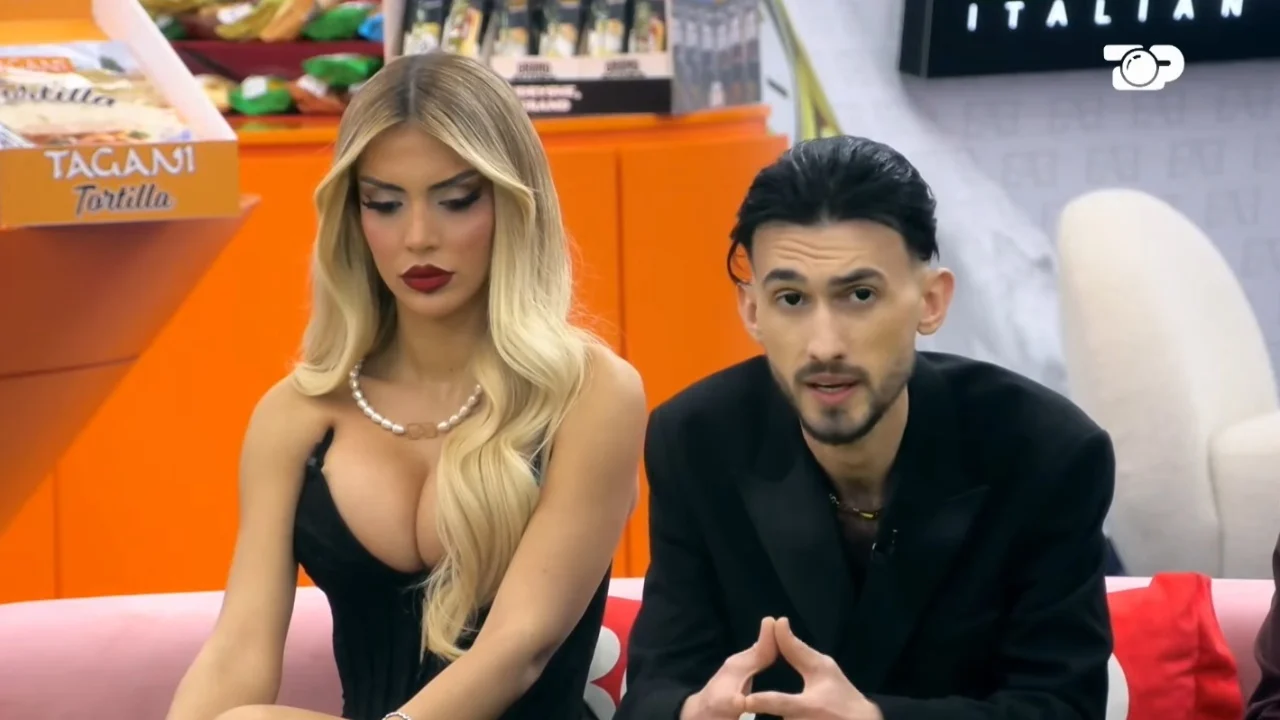 “Do të jesh në vendin tim”/ Ina i vuri në pikëpyetje orientimin seksual, Kristi: Kjo peshë nuk është në supet e mia