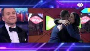 Emocione në studio, Stenaldo rrëfen vështirësitë pasi humbi shikimin, surprizohet nga mamaja e tij