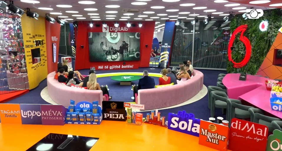 “Do sigurohem ta lëshoj para se të më lëshojë”/ Selin dhe Miri ndajnë ‘rrugët’? Përballja e fortë me banorët pas shfaqjes së klipit