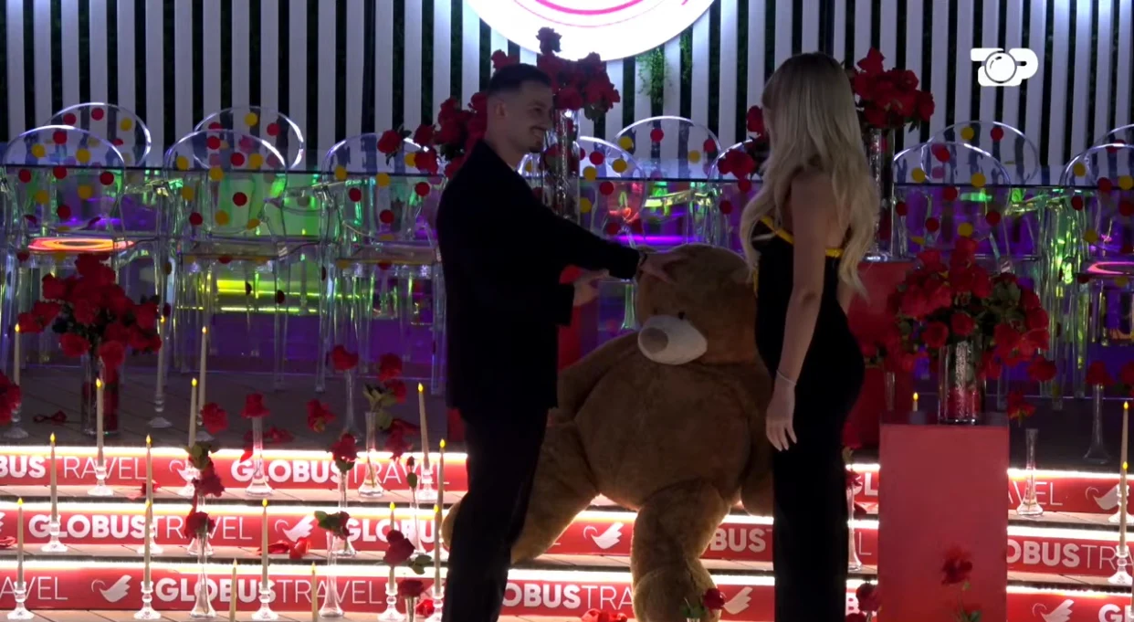 “Më jep vetëm një mundësi”, Mateo i organizon surprizë romantike Brikenës, ja si i përgjigjet ajo