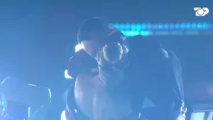 Keijsi surprizon Inën, mes dhjetëra motorësh e me një buqetë të madhe me trëndafila, ish-banori: Lulet i ka nga mami dhe vëllai i saj