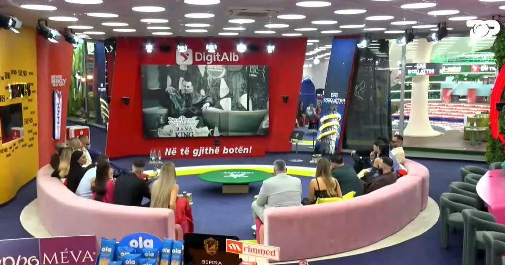 Çfarë po ndodh mes Brikenës dhe Mateos? A po i përçan Rogerti?