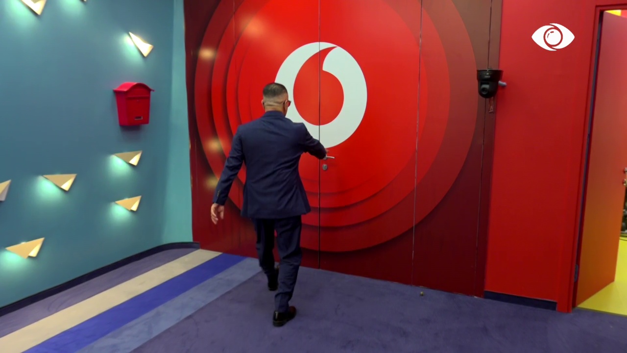 Pesë banorë në nominim/ Artani lë përfundimisht shtëpinë e Big Brother, nuk takon asnjë nga konkurrentët e tjerë