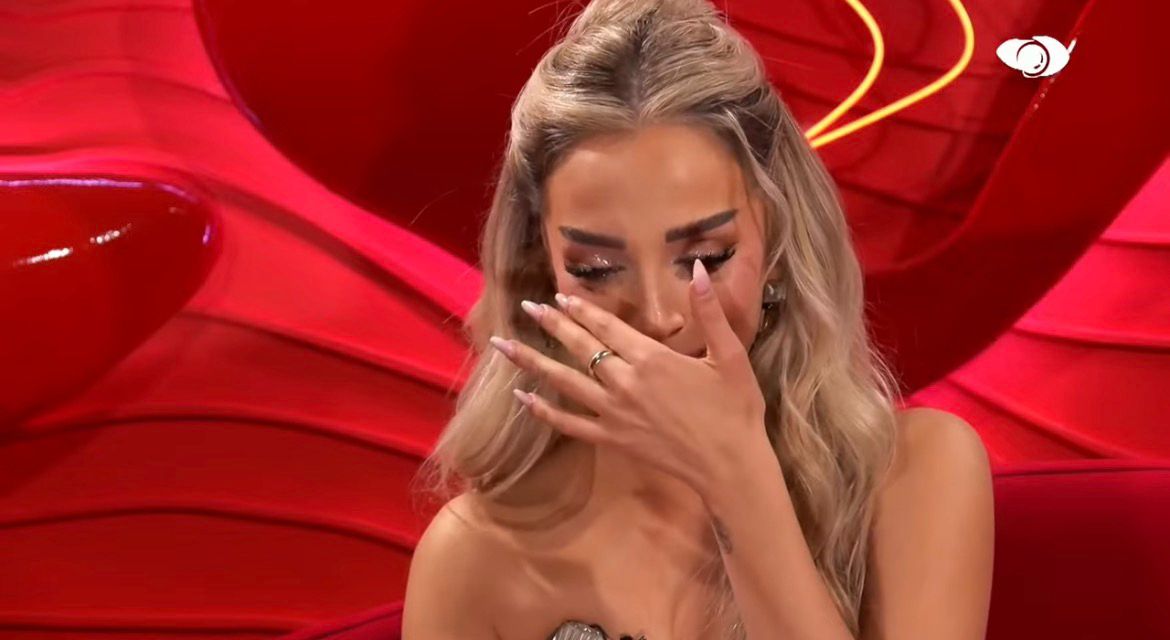 “Dil nga shtëpia”/ E ëma i bëri kërkesën e papritur, Selin në lot: Nuk do lejoj kurrë që burra të atij niveli të fitojnë në krahët e një vajze